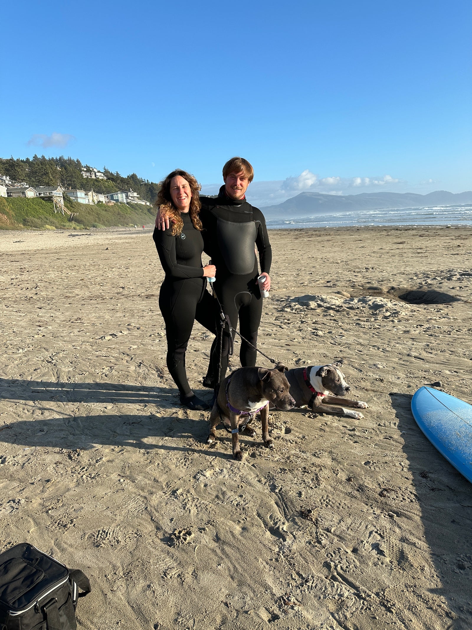 Callie, Cody, Bella and Memzy Surfing in Oregon.